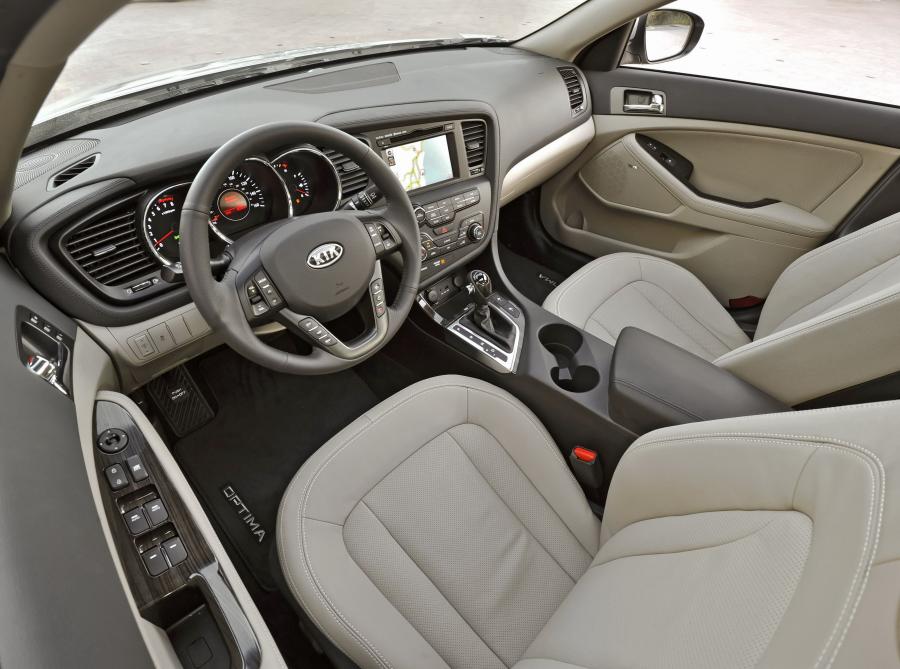  Kia Optima 2011 года  (фото 20 из 69)